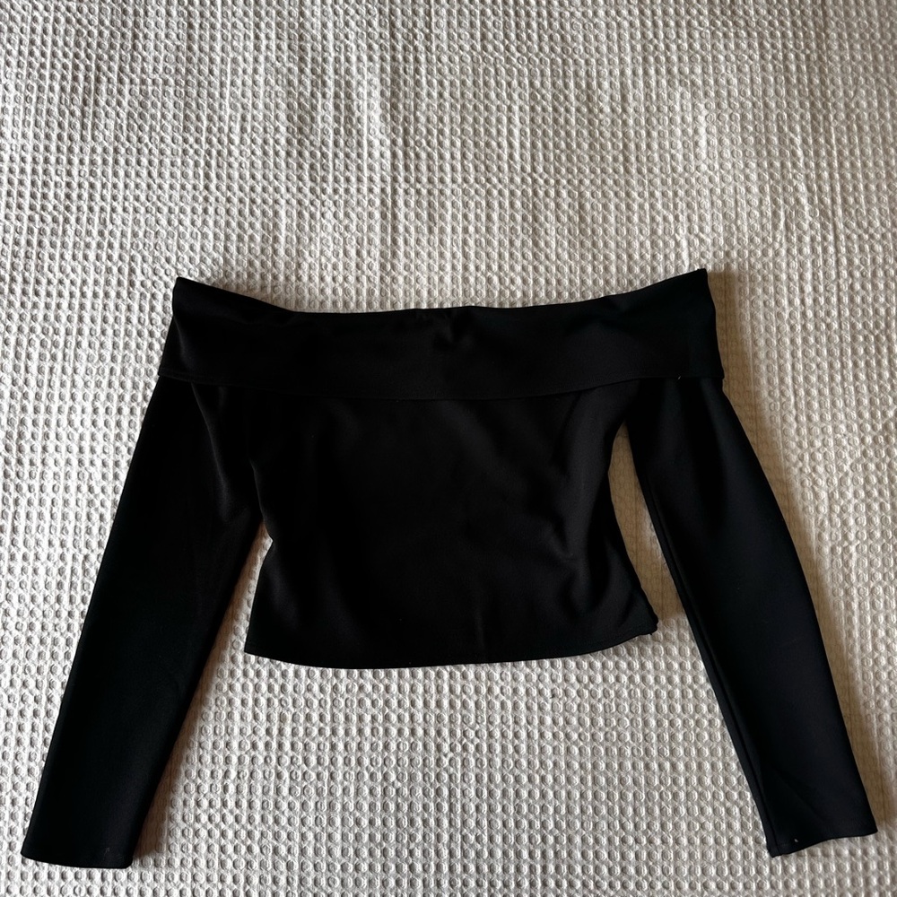 Abercrombie & Fitch Black Off-Shoulder Blouse